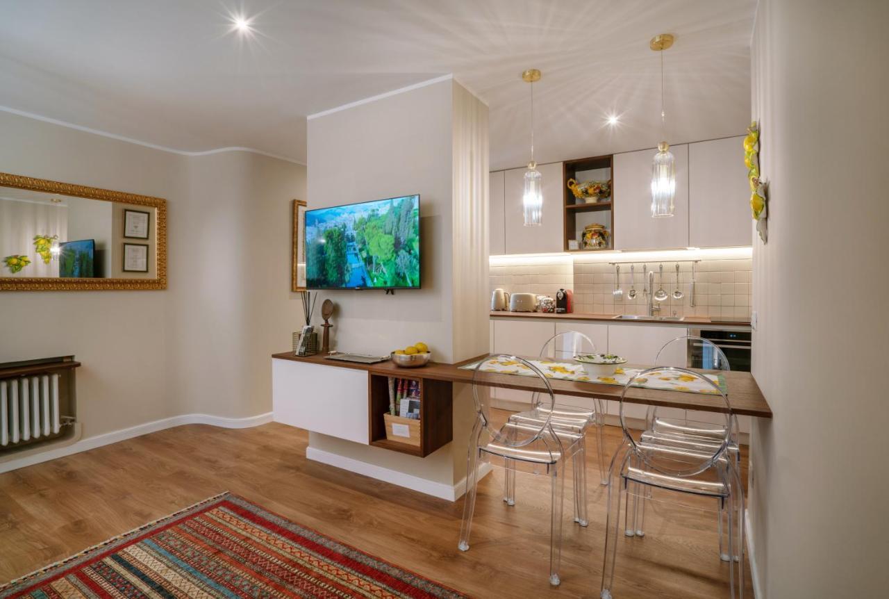 Charming Stay In Roma - Luxury Holiday Apartment Exterior foto