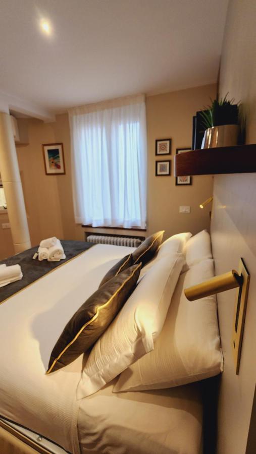 Charming Stay In Roma - Luxury Holiday Apartment Exterior foto