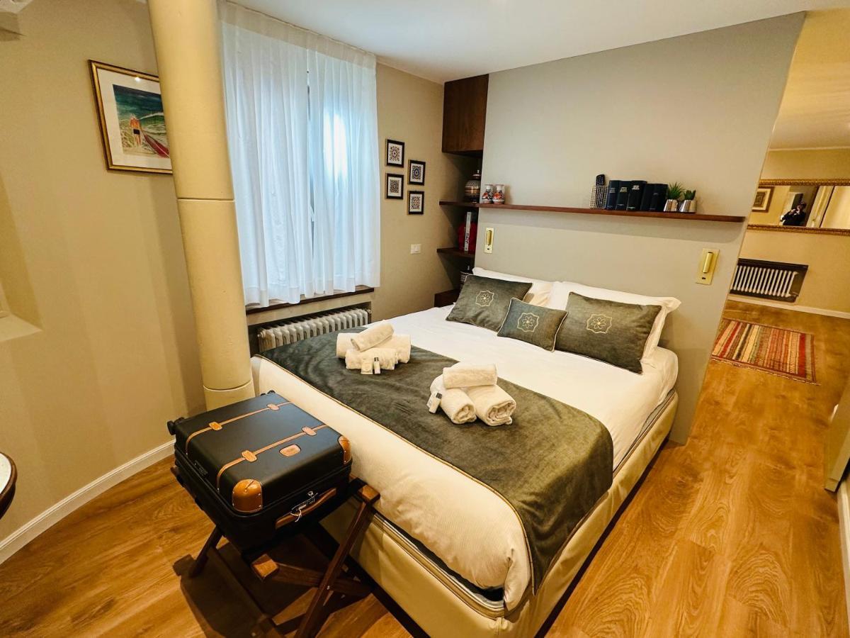 Charming Stay In Roma - Luxury Holiday Apartment Exterior foto