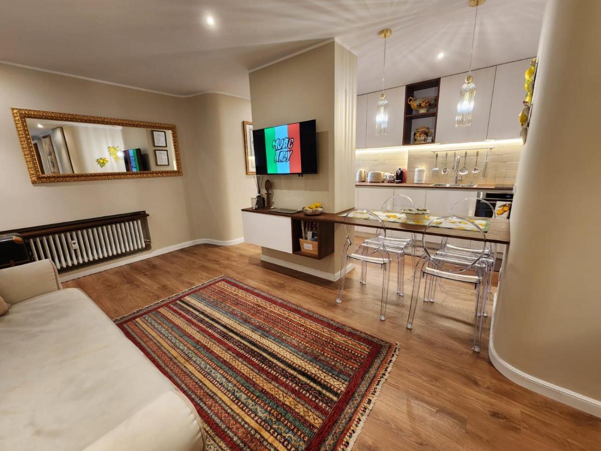 Charming Stay In Roma - Luxury Holiday Apartment Exterior foto