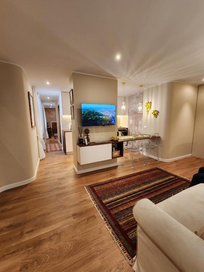 Charming Stay In Roma - Luxury Holiday Apartment Exterior foto