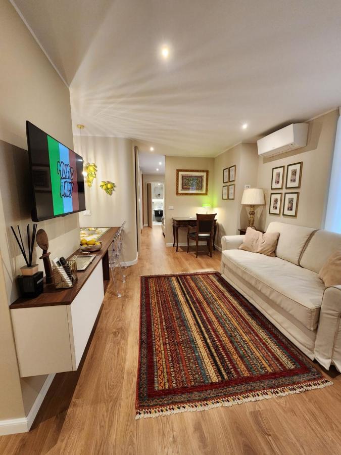 Charming Stay In Roma - Luxury Holiday Apartment Exterior foto