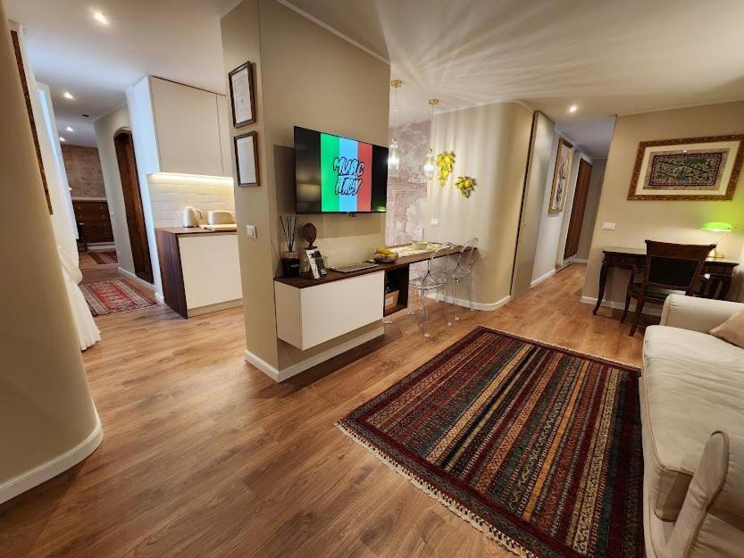 Charming Stay In Roma - Luxury Holiday Apartment Exterior foto